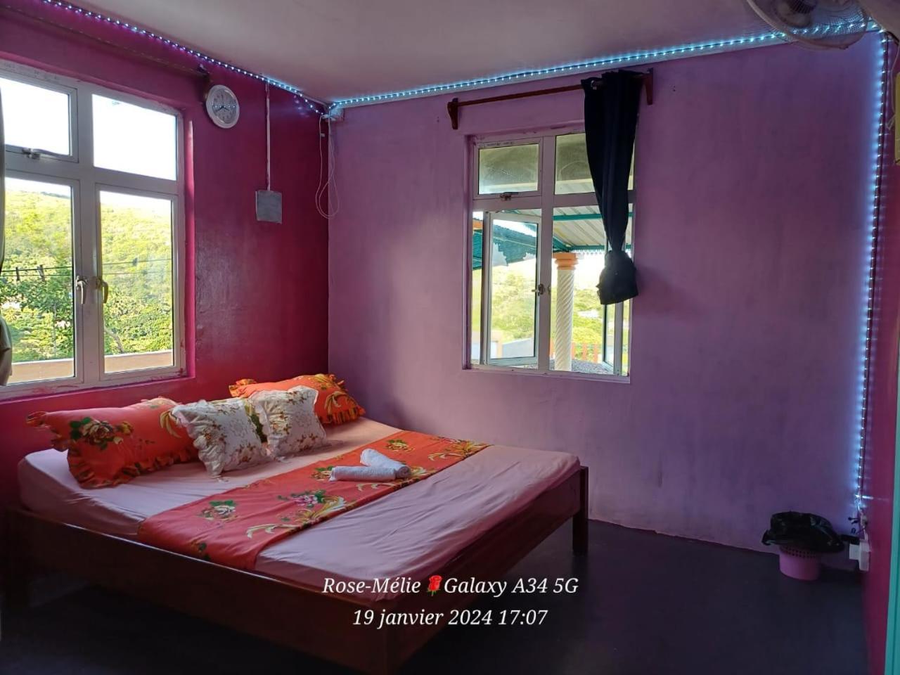 Chez Tonio Magic Ocean View Villa Port South East Exterior photo